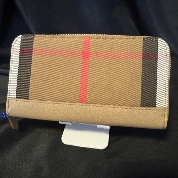 Burberry Large Zip-Around House Check Wallet - Italian Made | NWT - Picture 3 of 5